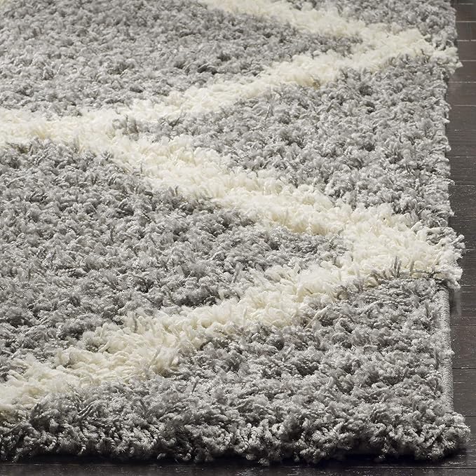 SAFAVIEH Dallas Shag Collection Area Rug - 6' Square, Grey & Ivory, Trellis Design, Non-Shedding & Easy Care, 1.5-inch Thick Ideal for High Traffic Areas in Living Room, Bedroom (SGD257G)