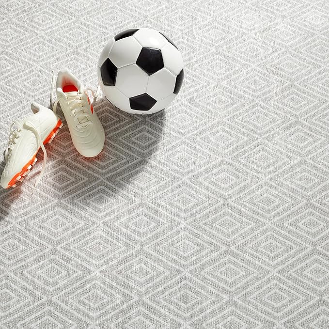 Dash & Albert Diamond Platinum/White Machine Washable Rug, 7.5 X 9.5 Feet, White Geometric Pattern