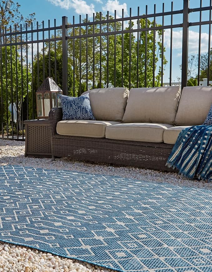 Unique Loom Outdoor Trellis Collection Area Rug - Tribal Trellis (10' x 14' 1" Rectangle, Blue/ Ivory)