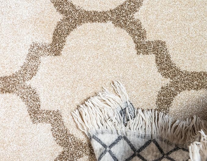 Rugs.com Lattice Collection Rug – 20 Ft Runner Beige Medium Rug Perfect for Hallways, Entryways