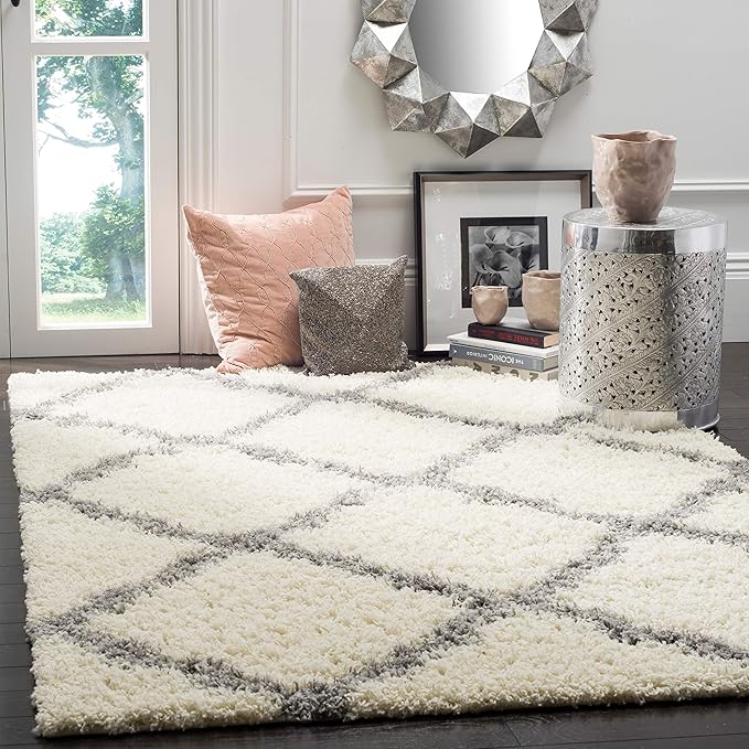 SAFAVIEH Dallas Shag Collection Accent Rug - 3' x 5', Ivory & Beige, Trellis Design, Non-Shedding & Easy Care, 1.5-inch Thick Ideal for High Traffic Areas in Entryway, Living Room, Bedroom (SGD257B)