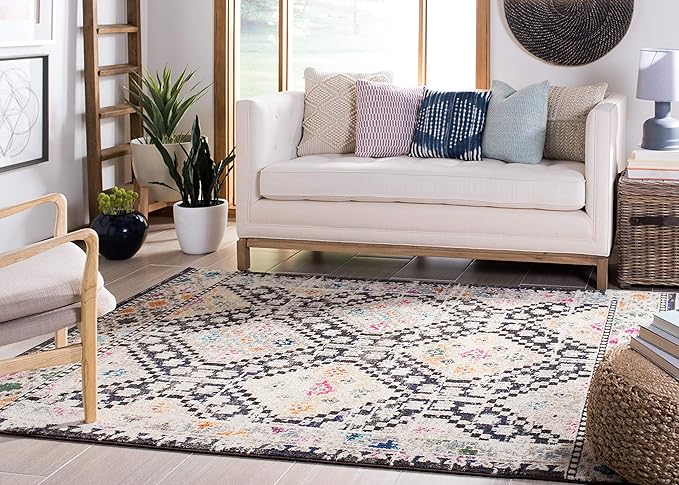 SAFAVIEH Madison Collection Accent Rug - 4' x 6', Black & Yellow, Boho Diamond Distressed Design, Non-Shedding & Easy Care, Ideal for High Traffic Areas in Entryway, Living Room, Bedroom (MAD418Z)