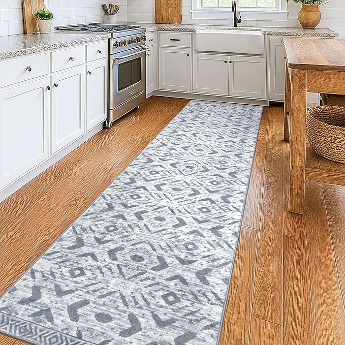 KILOCOCO Hallway Runner Rug 2.6'x10' Washable Printed Moroccan Runner Rugs Non Slip Entryway Rugs Soft Indoor Long Floor Rug for Bedroom Kitchen Living Room Geometric Boho Carpet Runners, Grey White