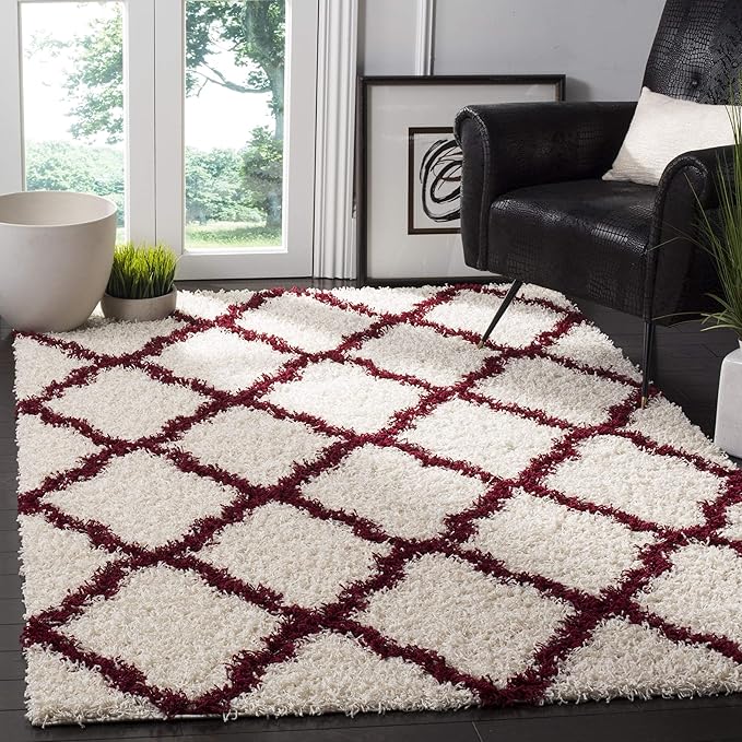 SAFAVIEH Dallas Shag Collection Accent Rug - 3' x 5', Ivory & Red, Trellis Design, Non-Shedding & Easy Care, 1.5-inch Thick Ideal for High Traffic Areas in Entryway, Living Room, Bedroom (SGD257R)