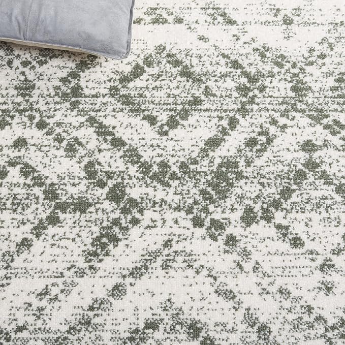 SAFAVIEH Adirondack Collection Area Rug - 6' x 9', Ivory & Dark Green, Geometric Design, Non-Shedding & Easy Care, Ideal for High Traffic Areas in Living Room, Bedroom, Dining (ADR131W-6)