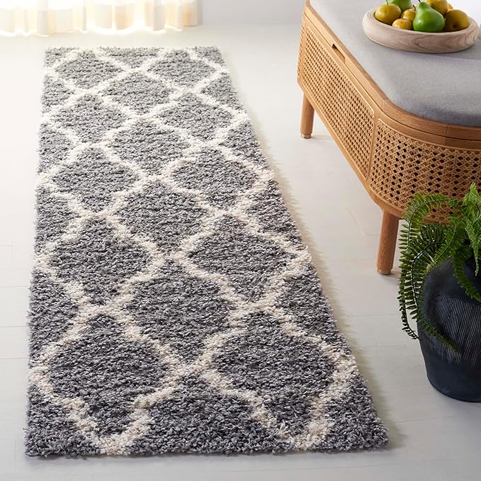 SAFAVIEH Dallas Shag Collection Runner Rug - 2'3" x 8', Grey & Ivory, Trellis Design, Non-Shedding & Easy Care, 1.5-inch Thick Ideal for High Traffic Areas in Living Room, Bedroom (SGD257G)