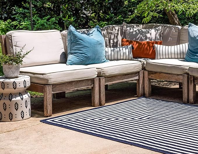 Unique Loom Sabrina Soto Outdoor Collection Geometric, Modern, Vibrant, Carved Area Rug (8' 0 x 10' 0 Rectangular, Navy Blue/ Ivory)