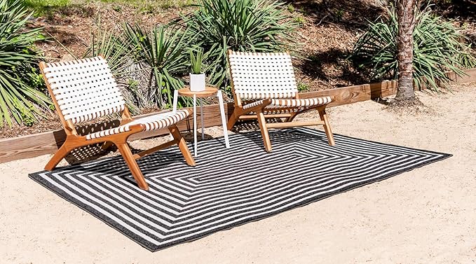 Unique Loom Sabrina Soto Outdoor Collection Geometric, Modern, Vibrant, Carved Area Rug (5' 0 x 8' 0 Rectangular, Black/ Ivory)