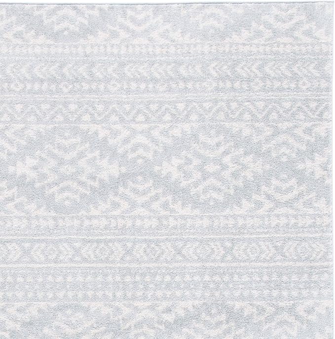 SAFAVIEH Tulum Collection Area Rug - 6'7" Square, Light Grey & Ivory, Moroccan Boho Tribal Design, Non-Shedding & Easy to Clean, Ideal for Living Room, Bedroom, Dining Space (TUL272F)