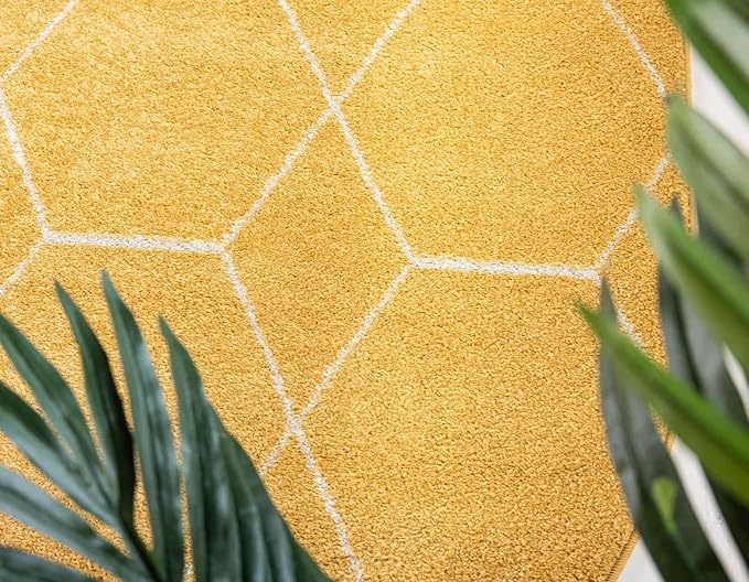 Unique Loom Trellis Frieze Collection Area Rug - Geometric (4' x 6' Oval, Yellow/ Ivory)