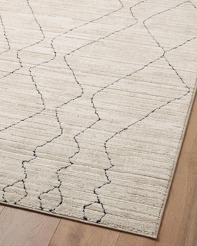 Loloi Darby Collection DAR-03 Sand/Charcoal 6'-7" x 9'-3" Area Rug