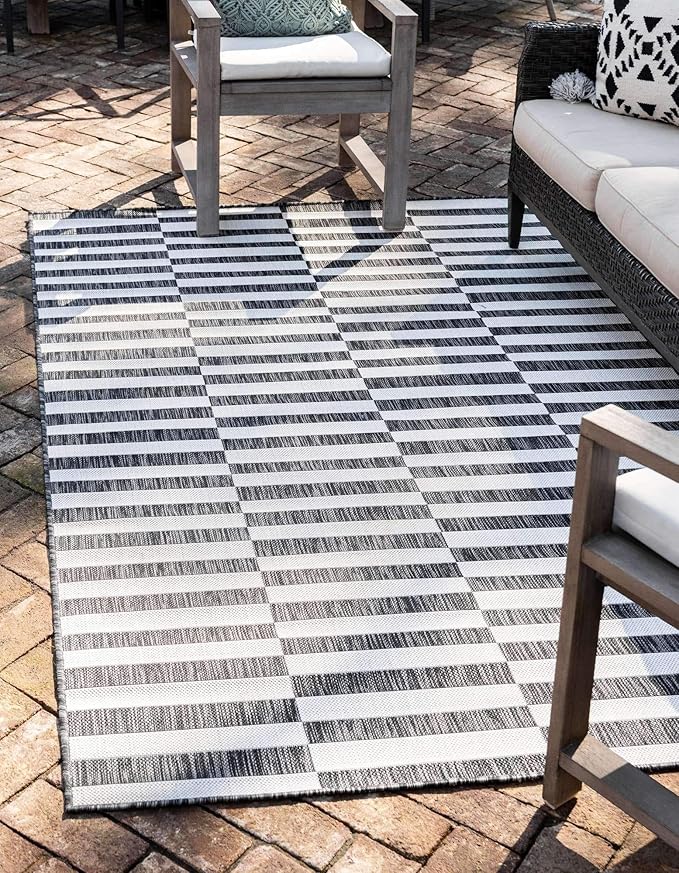 Unique Loom Outdoor Striped Collection Area Rug - Striped (7' 1" x 10' Rectangle, Charcoal/Ivory)