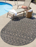 Unique Loom Outdoor Trellis Collection Area Rug - Tribal Trellis (5' 3" x 8' Oval, Charcoal Gray/ Natural)