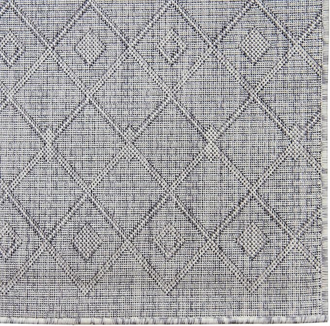 Unique Loom Outdoor Trellis Collection Area Rug - Tribal Trellis (5' 3" Square, Gray/ Black)