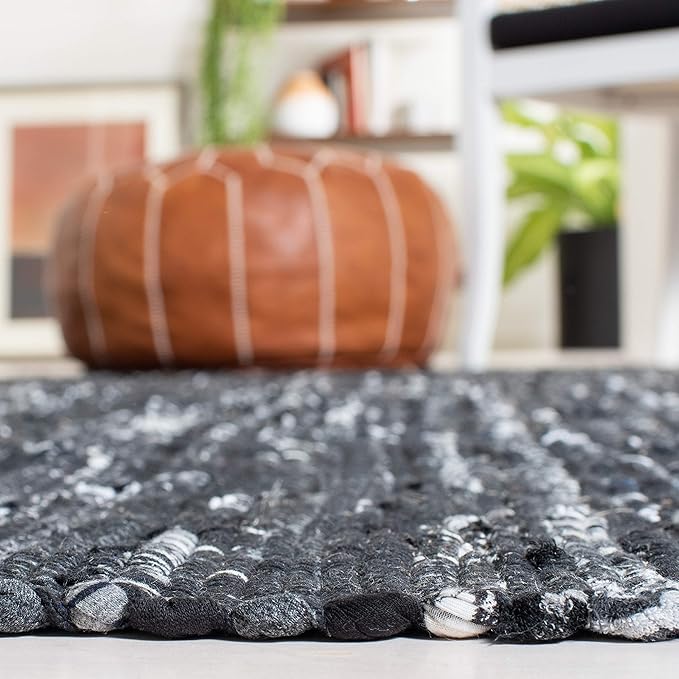 SAFAVIEH Rag Rug Collection Area Rug - 6' x 9', Black, Handmade Boho Stripe Cotton, Ideal for High Traffic Areas in Living Room, Bedroom (RAR121Z)