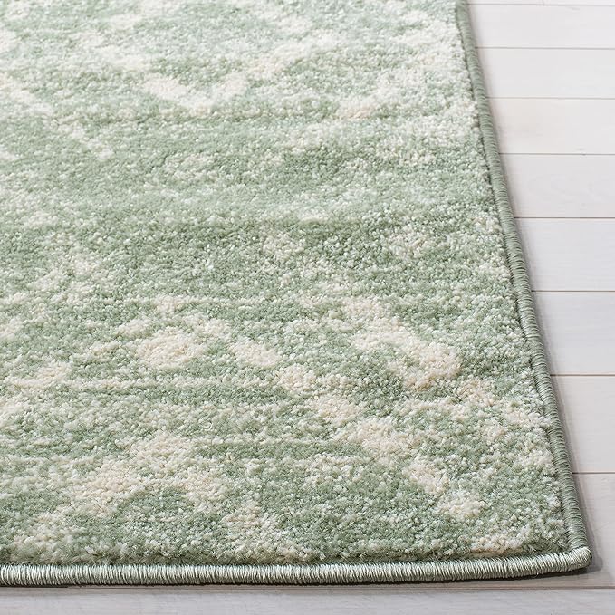 SAFAVIEH Adirondack Collection Area Rug - 6' x 9', Green & Ivory, Modern Diamond Distressed Design, Non-Shedding & Easy Care, Ideal for High Traffic Areas in Living Room, Bedroom (ADR131Y)