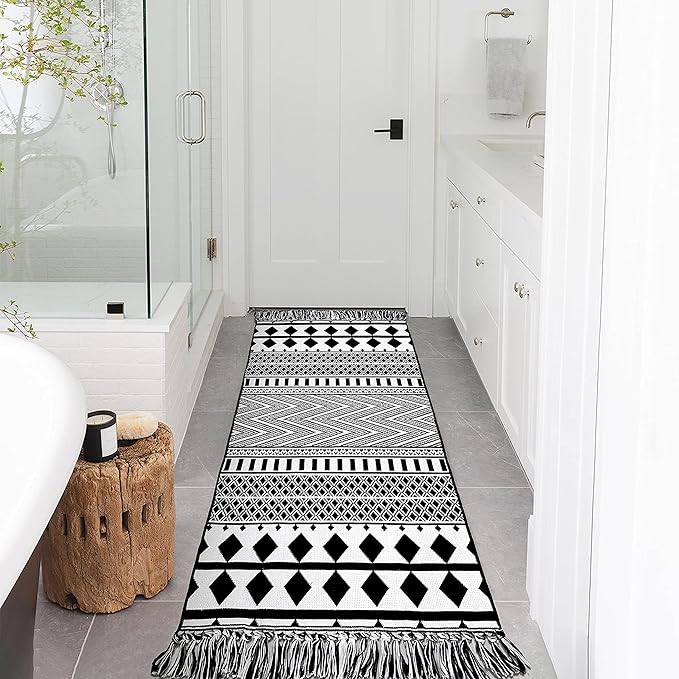 IOHOUZE Kitchen Hallway Runner Rug -2'x6' Boho Black White Entryway Runner Rugs for Halloween Decor/Fall Decor, Woven Indoor Outdoor Carpet Rugs, Washable Rag Rug for Bedroom/Bathroom/Laundry Room