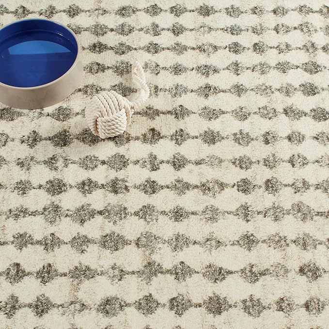 Dash & Albert Izzy Grey Machine Washable Rug, 4 X 6 Feet, Grey Graphic Pattern