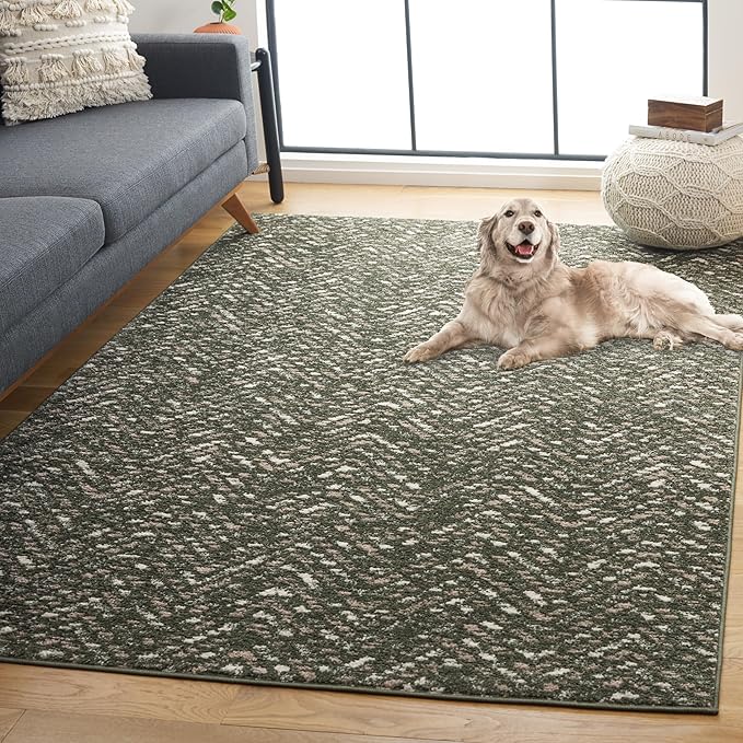 SAFAVIEH Adirondack Collection Area Rug - 4' x 6', Dark Green & Ivory, Chevron Design, Non-Shedding & Easy Care, Ideal for High Traffic Areas in Living Room, Bedroom, Dining (ADR104Y-4)