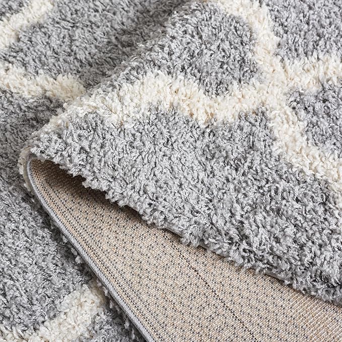 SAFAVIEH Dallas Shag Collection Area Rug - 6' x 9', Grey & Ivory, Trellis Design, Non-Shedding & Easy Care, 1.5-inch Thick Ideal for High Traffic Areas in Living Room, Bedroom (SGD257G)