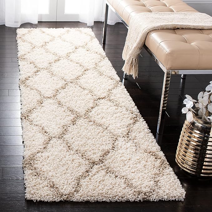 SAFAVIEH Dallas Shag Collection Runner Rug - 2'3" x 6', Ivory & Beige, Trellis Design, Non-Shedding & Easy Care, 1.5-inch Thick Ideal for High Traffic Areas in Living Room, Bedroom (SGD257B)