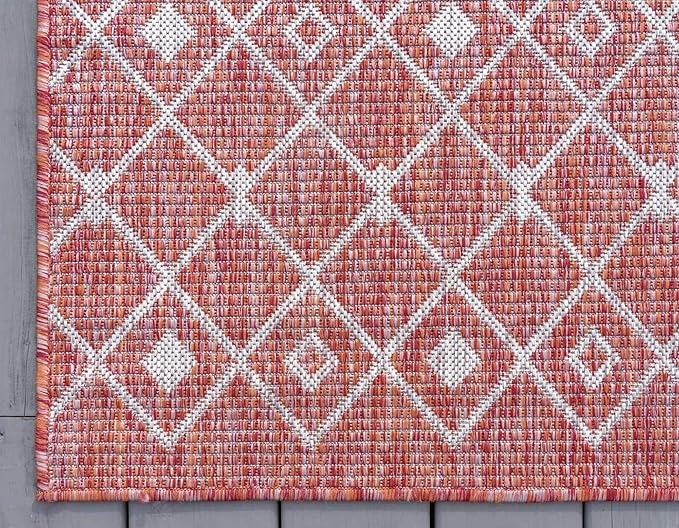 Unique Loom Outdoor Trellis Collection Area Rug - Tribal Trellis (5' 3" x 8' Rectangle, Rust Red/ Ivory)
