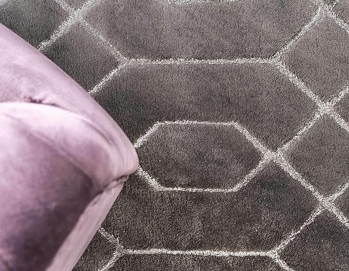 Unique Loom Marilyn Monroe Glam Collection Area Rug - Trellis (5' 3' x 8' Rectangle, Gray Silver/ Silver)