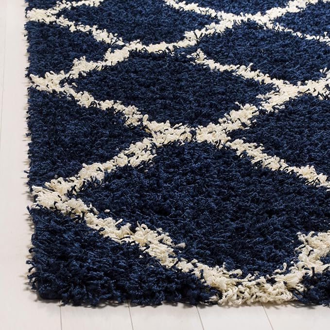 SAFAVIEH Dallas Shag Collection Runner Rug - 2'3" x 20', Navy & Ivory, Trellis Design, Non-Shedding & Easy Care, 1.5-inch Thick Ideal for High Traffic Areas in Living Room, Bedroom (SGD257N)
