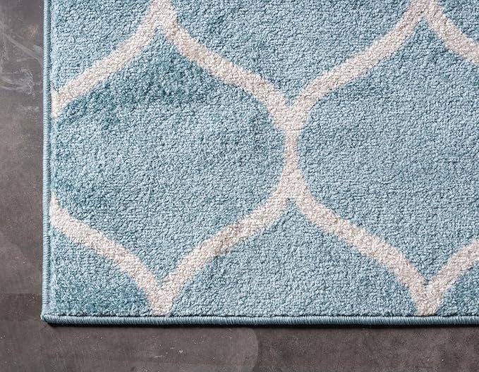 Rugs.com Lattice Frieze Collection Rug – 7' x 10' Light Blue Medium Rug Perfect for Living Rooms, Large Dining Rooms, Open Floorplans
