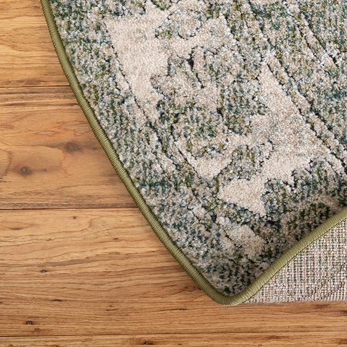 Unique Loom Isabella Collection Area Rug - Adjani (7' 10" x 10' Oval, Green/ Ivory)
