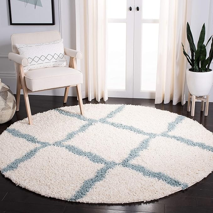 SAFAVIEH Dallas Shag Collection Area Rug - 4' Round, Ivory & Light Blue, Trellis Design, Non-Shedding & Easy Care, 1.5-inch Thick Ideal for High Traffic Areas in Living Room, Bedroom (SGD257J)