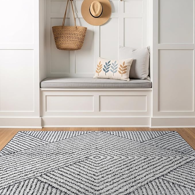 Rugshop Geometric Diamond Stripe Shag Area Rug White 4' x 6' Ideal for Small Living Rooms, Offices, or Beside The Bed