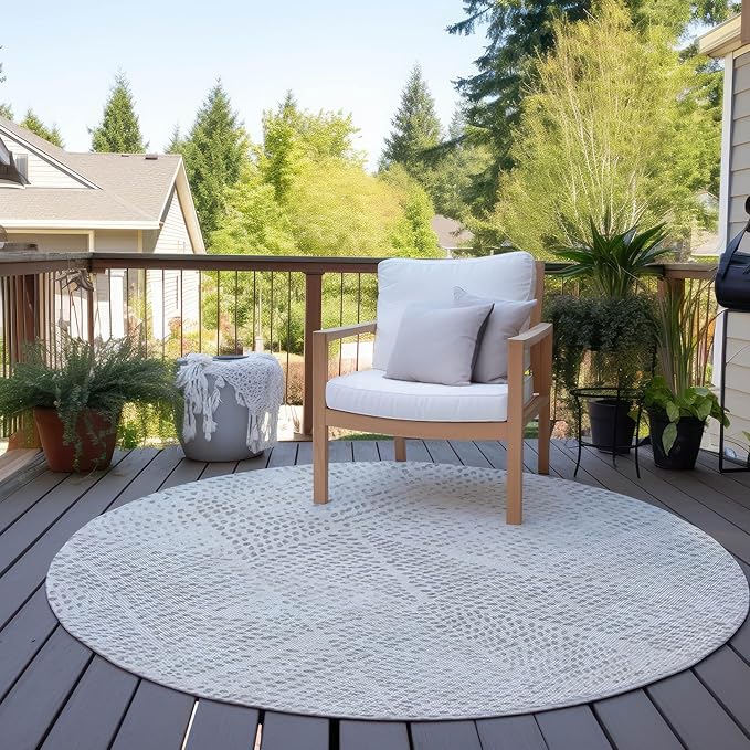 Addison Rugs Chantille ACN591 Silver 8' x 8' Indoor Outdoor Round Rug, Easy Clean, Machine Washable, Non Shedding, Bedroom, Living Room, Dining Room, Kitchen, Patio Rug