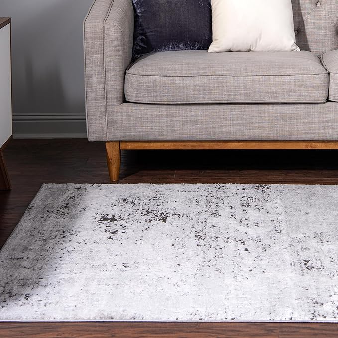 Rugs.com Leipzig Collection Rug – 3x5 Gray Low-Pile Rug Perfect for Entryways, Kitchens, Breakfast Nooks, Accent Pieces