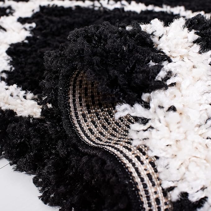 SAFAVIEH Dallas Shag Collection Area Rug - 8'6" x 12', Black & Ivory, Trellis Design, Non-Shedding & Easy Care, 1.5-inch Thick Ideal for High Traffic Areas in Living Room, Bedroom (SGD257Z)