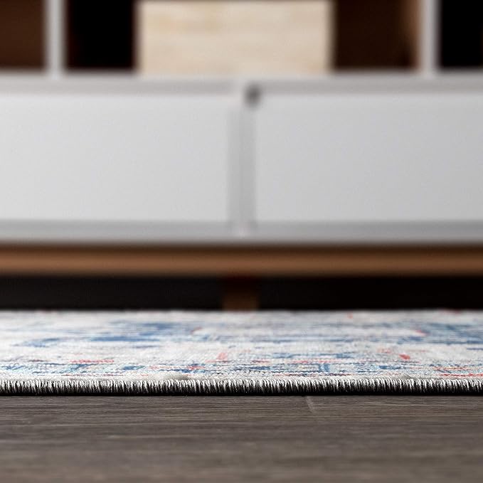 JONATHAN Y Modern Vintage Medallion Blue/Light Grey Indoor Area Rug, 4x6, Country, Floral, Easy-Cleaning for Living Room, Bedroom, Kitchen, Pet Friendly, Non-Shedding (MDP108A-4)