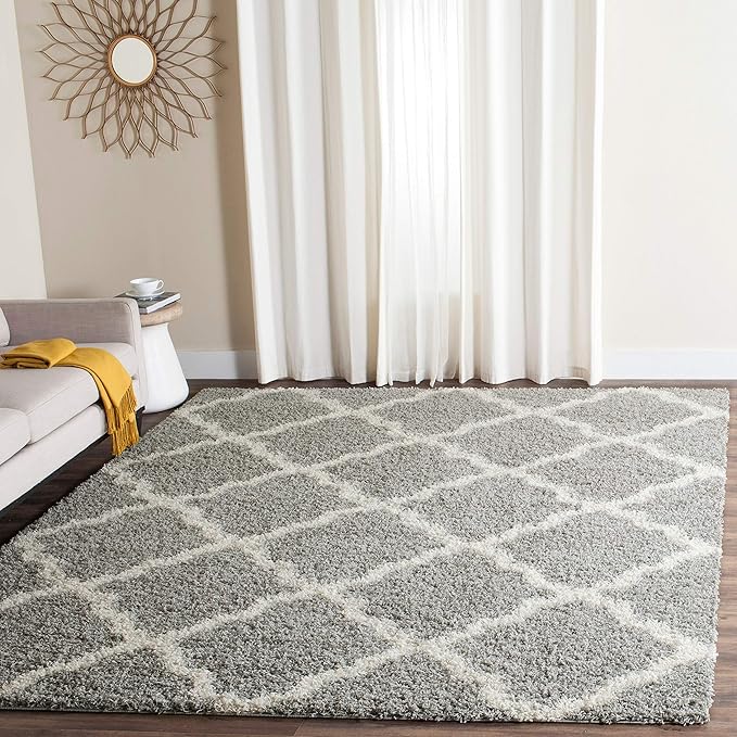 SAFAVIEH Dallas Shag Collection Accent Rug - 2'3" x 4', Ivory & Dark Grey, Trellis, Non-Shedding & Easy Care, 1.5-inch Thick Ideal for High Traffic Areas in Foyer, Living Room, Bedroom (SGD257H)