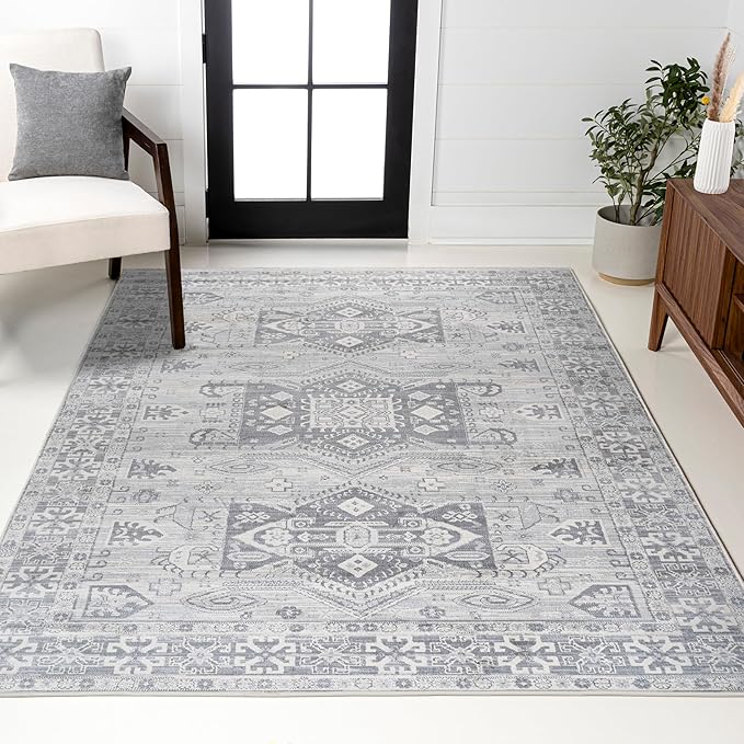 JONATHAN Y Modern Vintage Medallion Light Grey Indoor Area Rug, 4x6, Country, Floral, Easy-Cleaning for Living Room, Bedroom, Kitchen, Pet Friendly, Non-Shedding (MDP108B-4)
