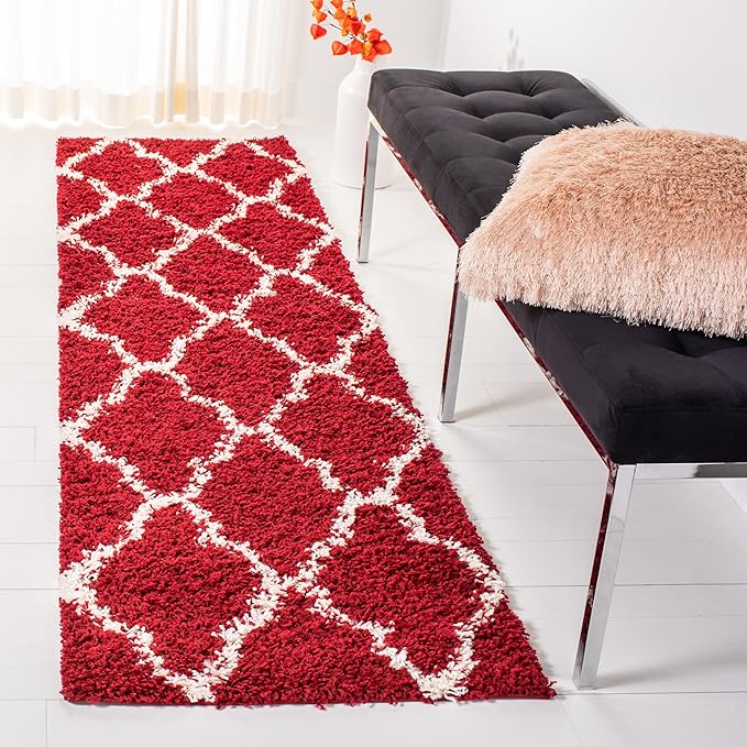 SAFAVIEH Dallas Shag Collection Runner Rug - 2'3" x 8', Red & Ivory, Trellis Design, Non-Shedding & Easy Care, 1.5-inch Thick Ideal for High Traffic Areas in Living Room, Bedroom (SGD257Q)