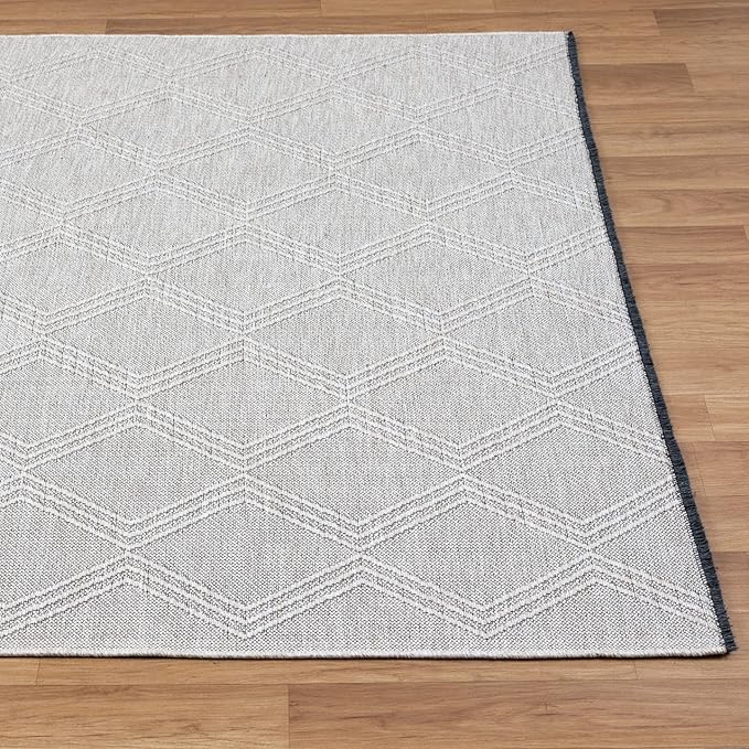 LUXE WEAVERS Modern Farmhouse Beige 6x9 Washable Area Rug, Anti-Slip Diamond Pattern Carpet