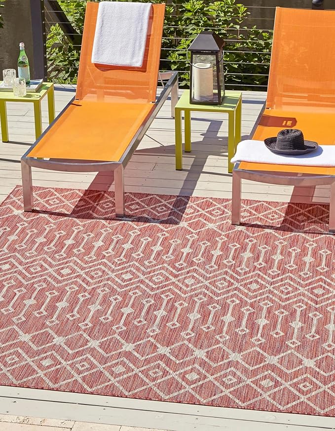 Unique Loom Outdoor Trellis Collection Area Rug - Tribal Trellis (5' 3" Square, Rust Red/ Ivory)