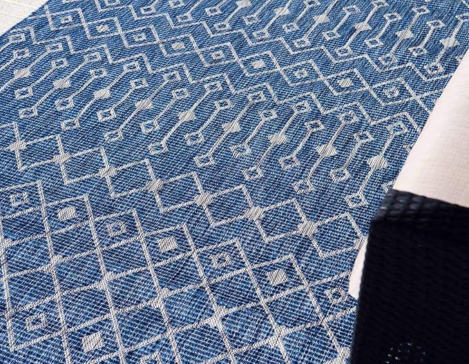 Unique Loom Outdoor Trellis Collection Area Rug - Tribal Trellis (7' 1" x 10' Rectangle, Blue/ Ivory)