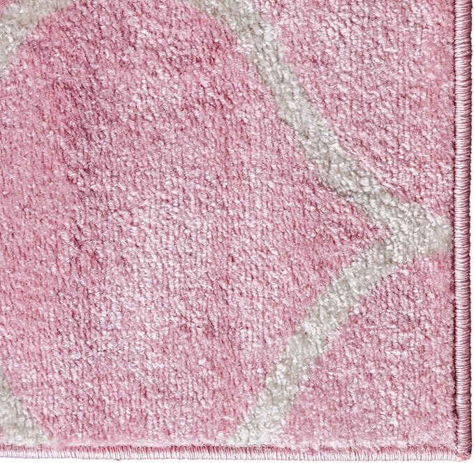 Rugs.com Lattice Frieze Collection Rug – 6' x 9' Light Pink Medium Rug Perfect for Living Rooms, Large Dining Rooms, Open Floorplans