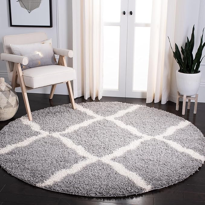 SAFAVIEH Dallas Shag Collection Area Rug - 6' Round, Grey & Ivory, Trellis Design, Non-Shedding & Easy Care, 1.5-inch Thick Ideal for High Traffic Areas in Living Room, Bedroom (SGD257G)