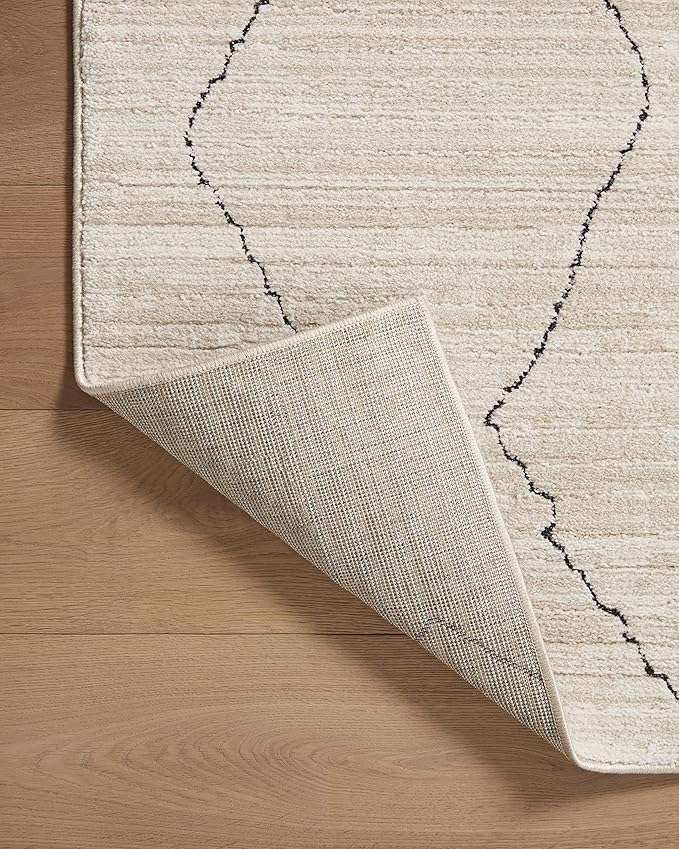 Loloi Darby Collection DAR-03 Sand/Charcoal 2'-7" x 10'-0" Runner Rug