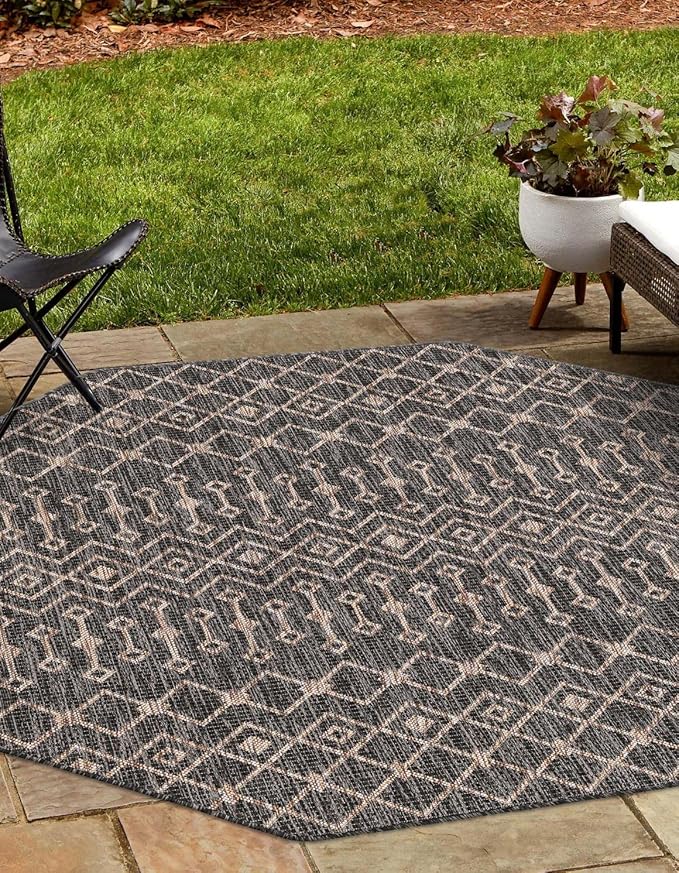 Unique Loom Outdoor Trellis Collection Area Rug - Tribal Trellis (7' 10" Octagon, Charcoal Gray/ Natural)