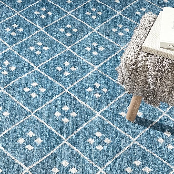 Dash & Albert Kota Indigo Machine Washable Rug, 8.5 X 11.5 Feet, Blue Geometric Pattern