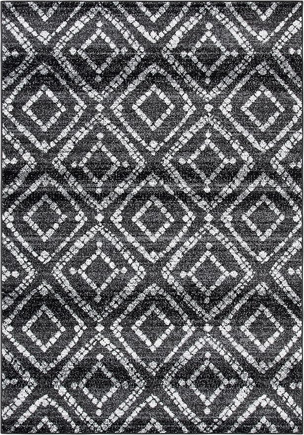 SAFAVIEH Adirondack Collection Accent Rug - 2'6" x 4', Black & Ivory, Modern Distressed Design, Non-Shedding & Easy Care, Ideal for High Traffic Areas in Entryway, Living Room, Bedroom (ADR131A)