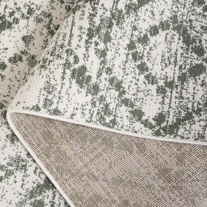SAFAVIEH Adirondack Collection Area Rug - 4' x 6', Ivory & Dark Green, Geometric Design, Non-Shedding & Easy Care, Ideal for High Traffic Areas in Living Room, Bedroom, Dining (ADR131W-4)
