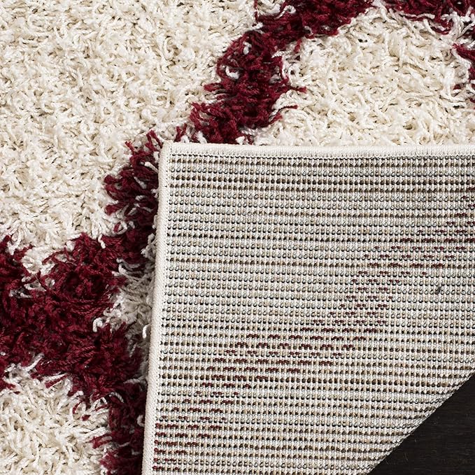 SAFAVIEH Dallas Shag Collection Area Rug - 6' x 9', Ivory & Red, Trellis Design, Non-Shedding & Easy Care, 1.5-inch Thick Ideal for High Traffic Areas in Living Room, Bedroom (SGD257R)